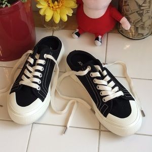 ‘Jenn Ardor’ Mules